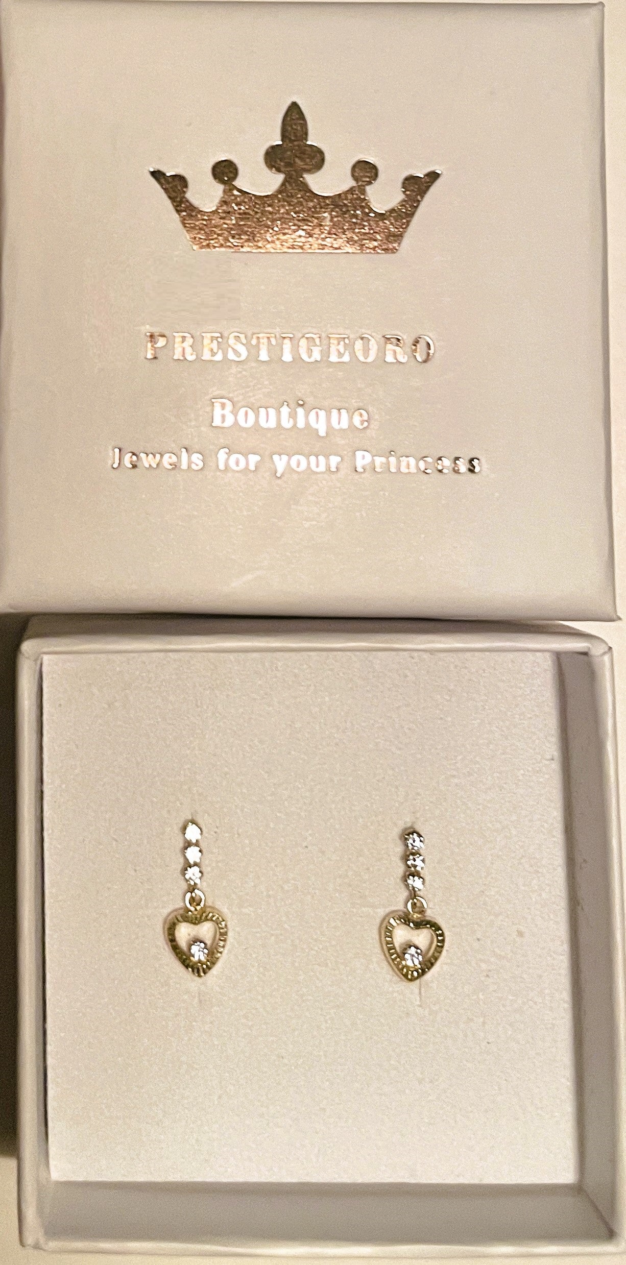 Pendientes oro hilera Circonitas y Corazón (Oro 9K)