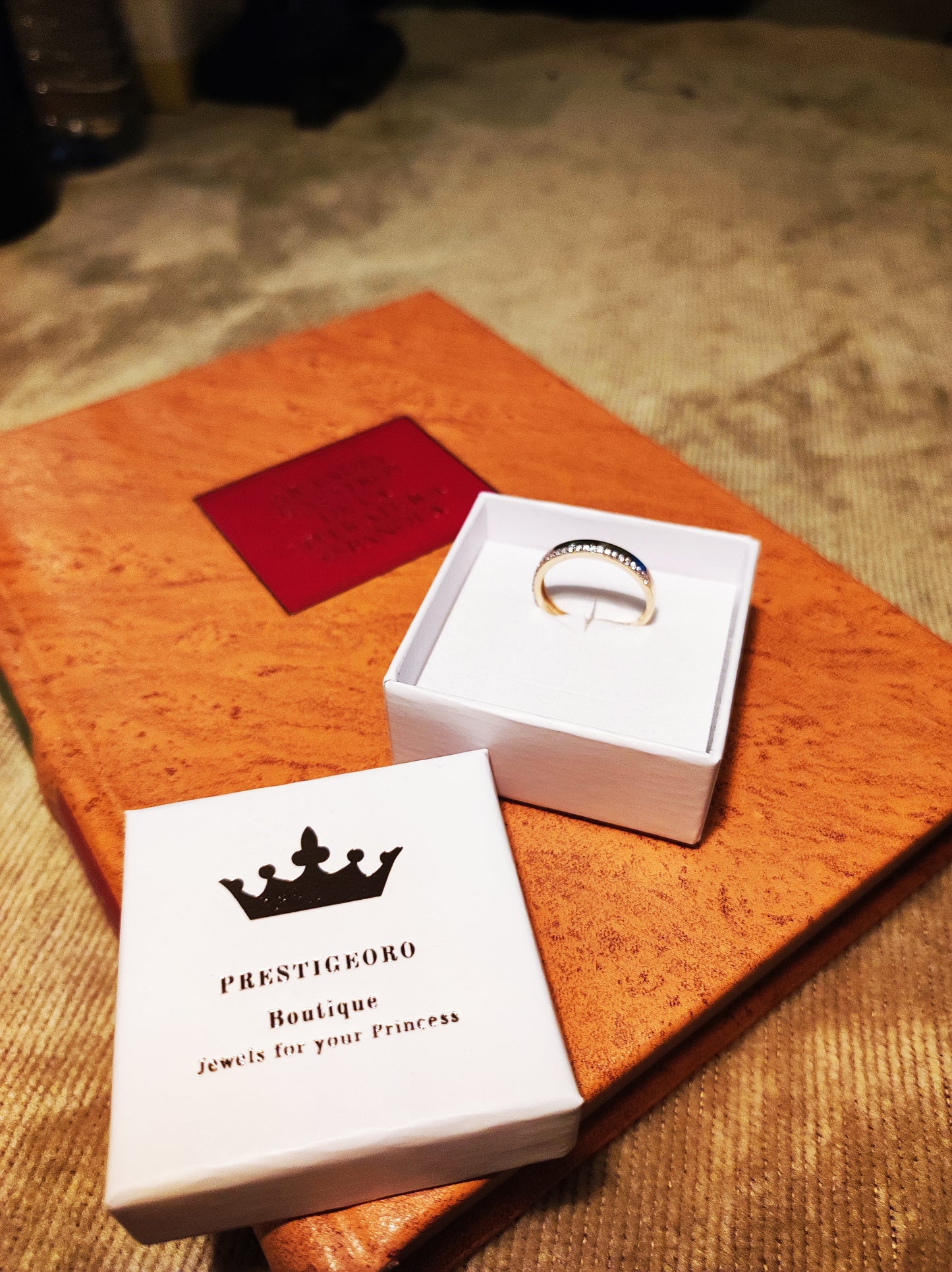 Anillo Alianza Oro circonitas (Oro 18K)