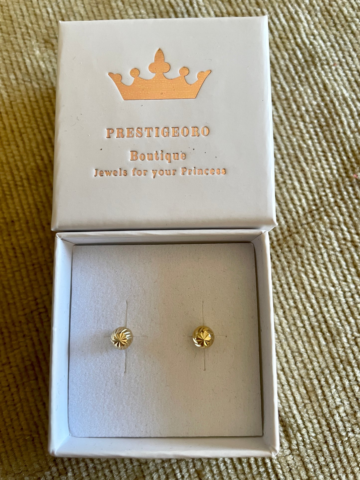 Par de pendientes Bola Tallada 5 mm (Oro 18K)