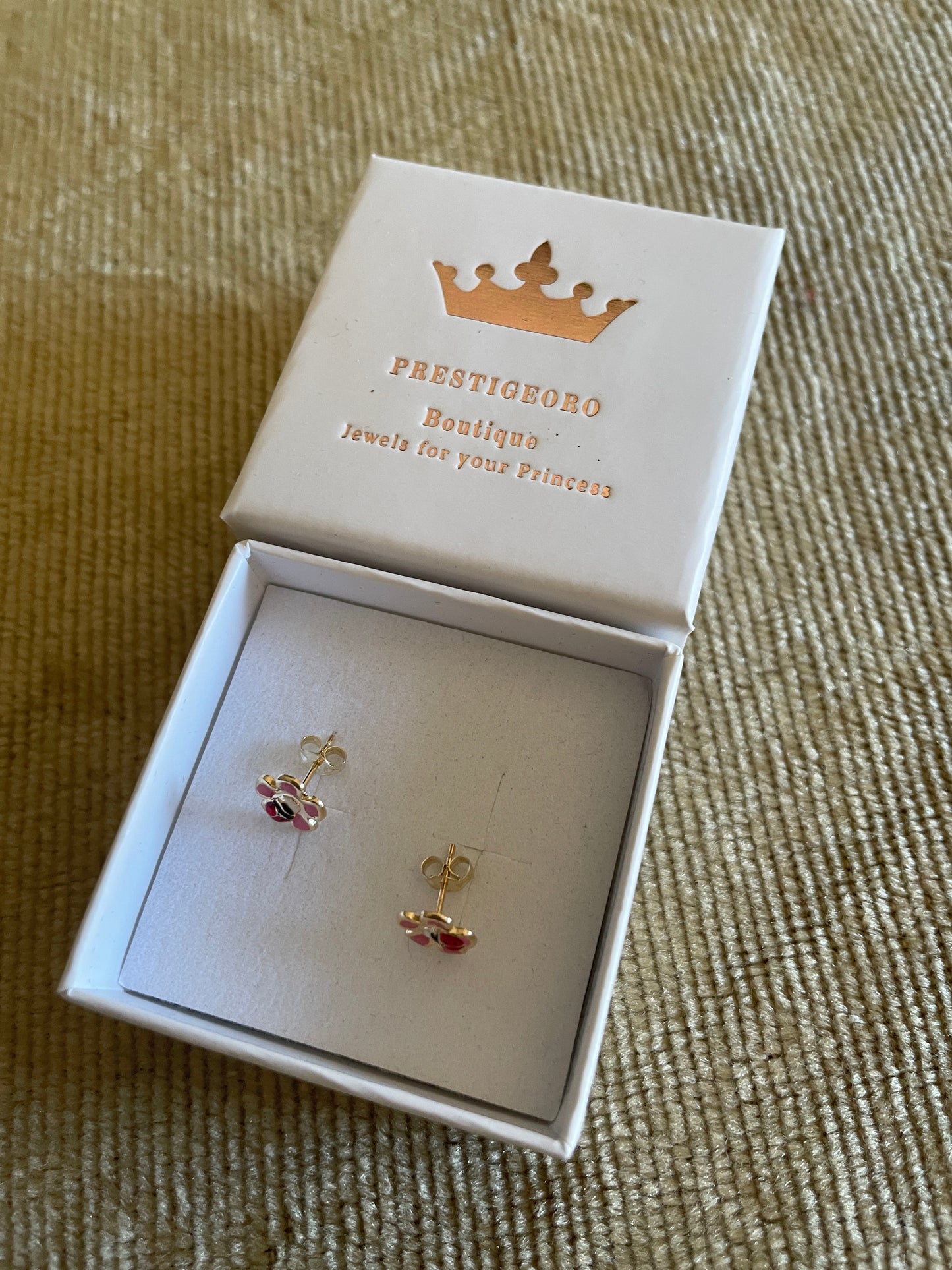Pendientes oro niña Flor con mariquita (Oro 9K)