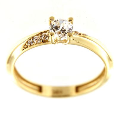 Anillo Solitario de Oro 18k con Circonita Central y Pavé