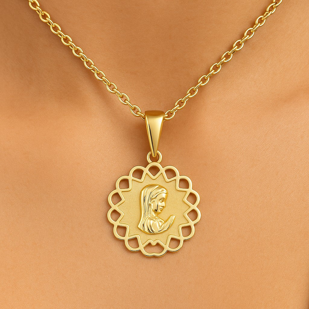 Medalla comunión Virgen niña calada (Oro 18K)